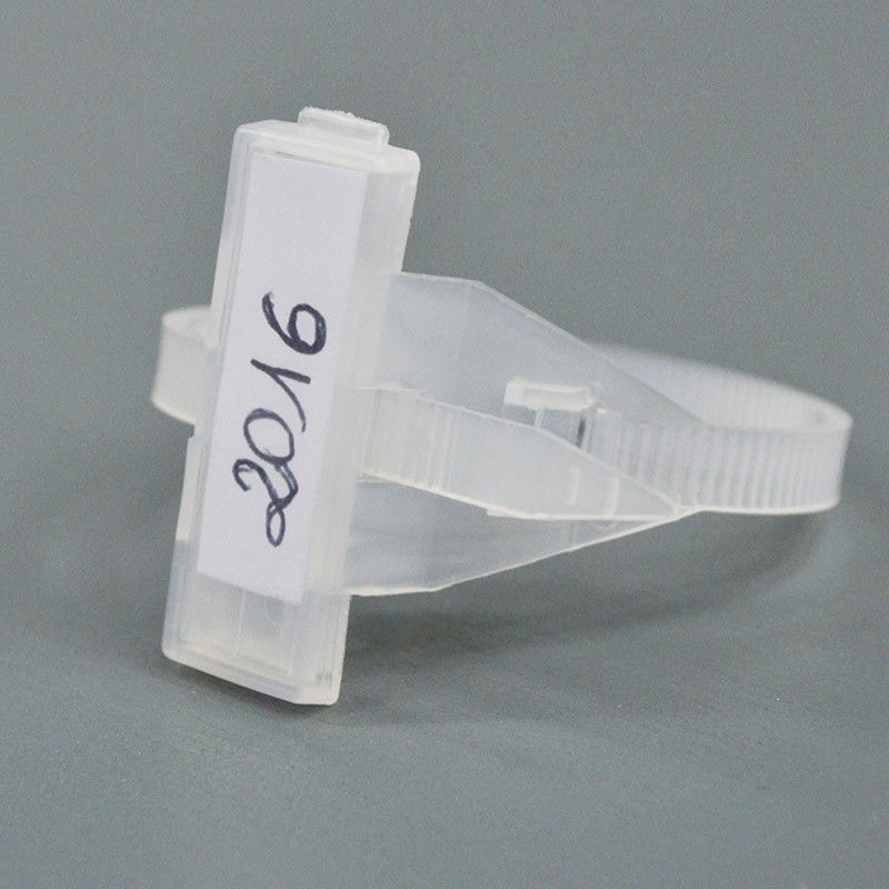 Brida con placa reutilizable