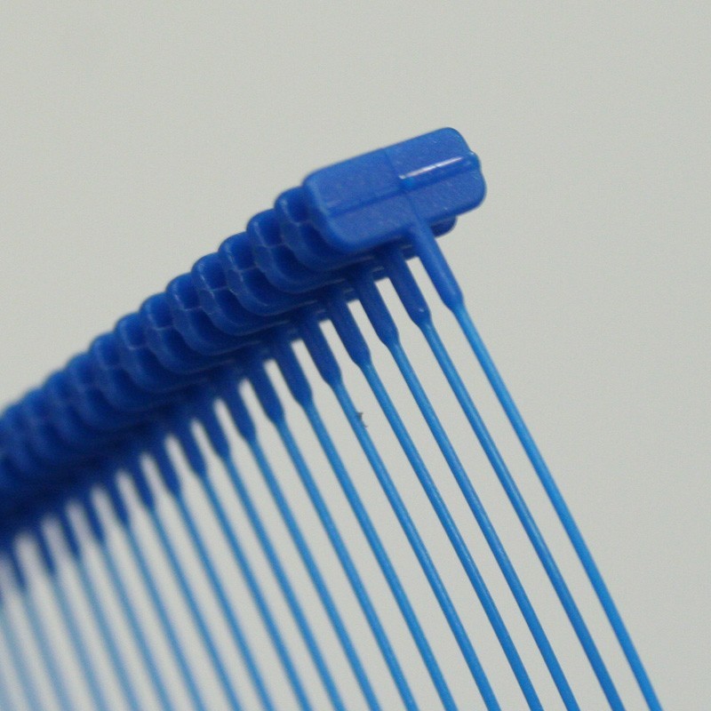 Thin plastic clip for labelling clothes - Etigo