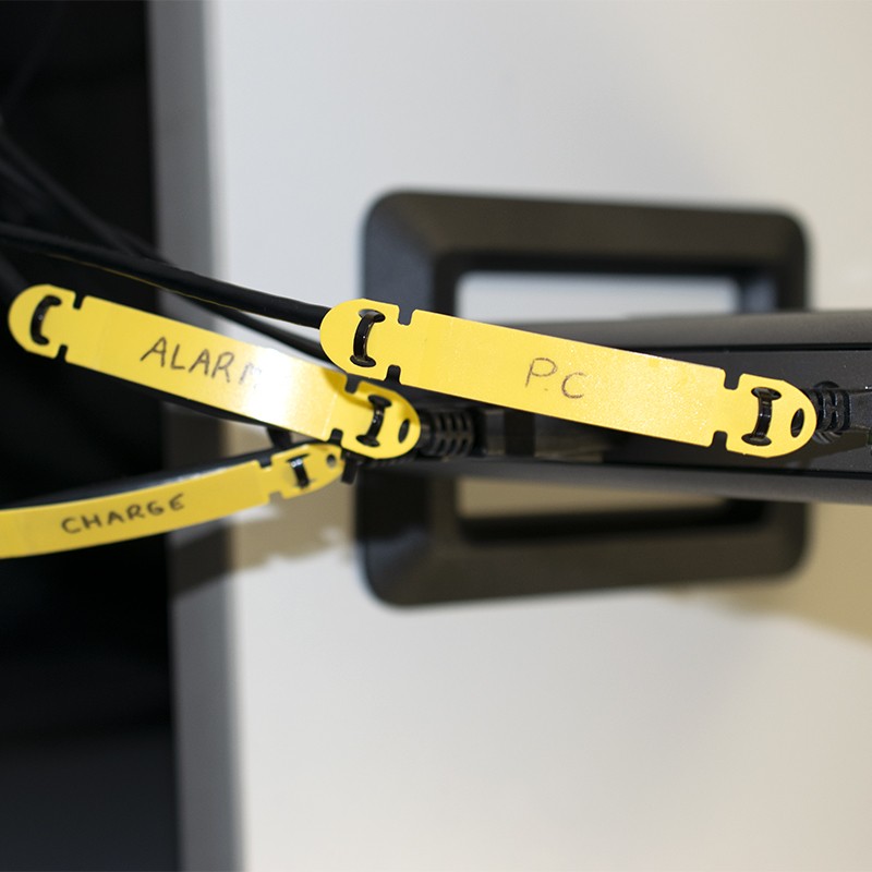 etiquetas con solapa adhesiva