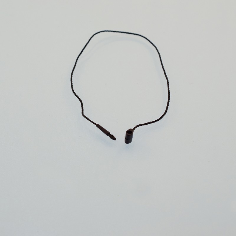 Manual label attachment: coloured fabric cord - Etigo