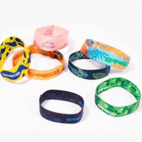 Elastic woven wristband