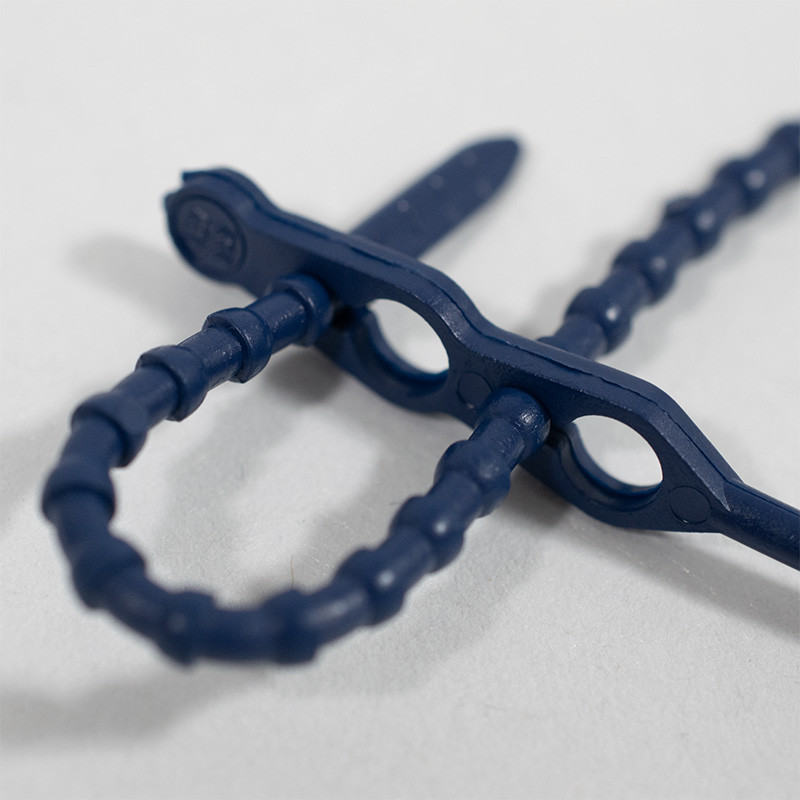 Universal ties - These polyethylen ties can be used several times - mainly used in pharmaceuticals, hospitals, car-industry, foo